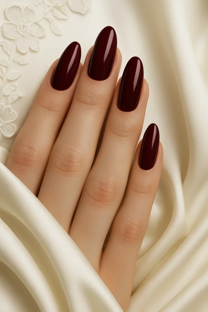 17 Gorgeous Wedding Nail Ideas for Brides and Wedding Guests