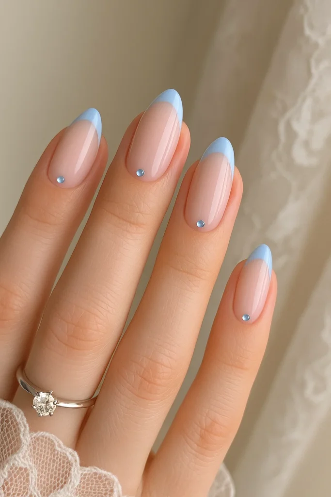 17 Gorgeous Wedding Nail Ideas for Brides and Wedding Guests